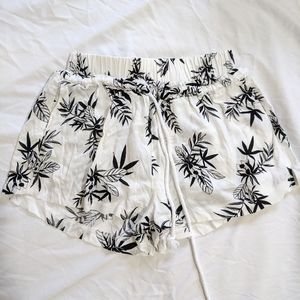 LF SEEK Drawstring Shorts -- New with tags!